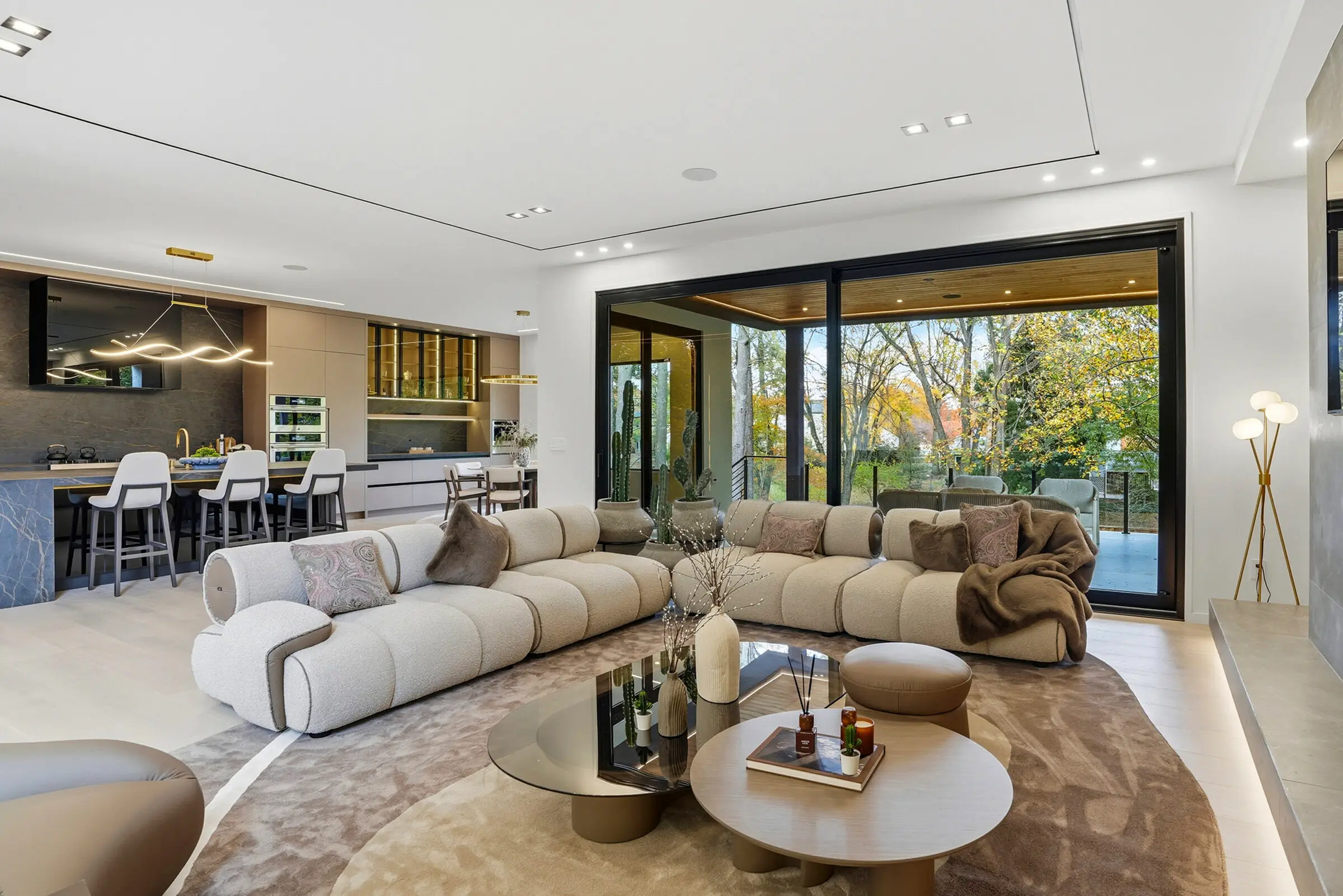 Інтер'єр: Світло та Простір